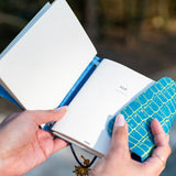 AMI - Croc Blue + 3 charms (A6)